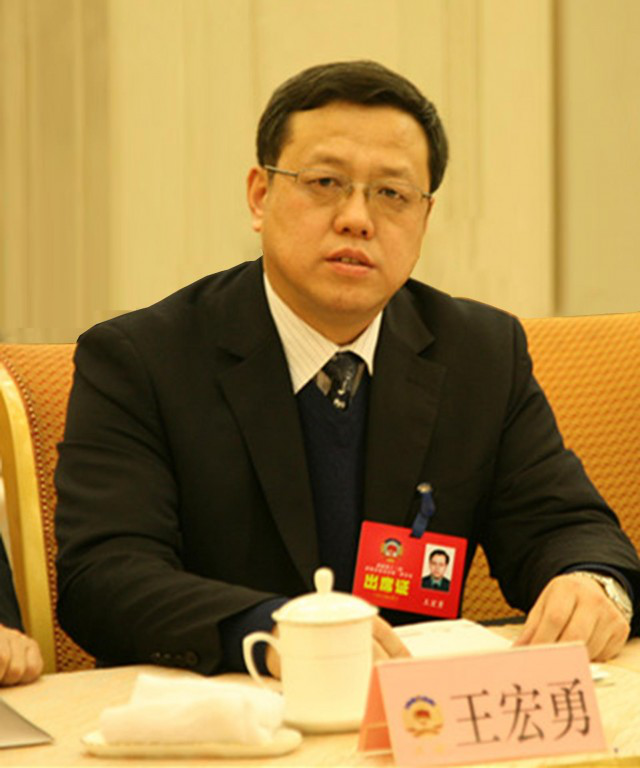 選擇“連心”就是選擇放心——記濟(jì)南市政協(xié)委員，濟(jì)南連心物業(yè)有限公司黨支部書記、董事長王宏勇